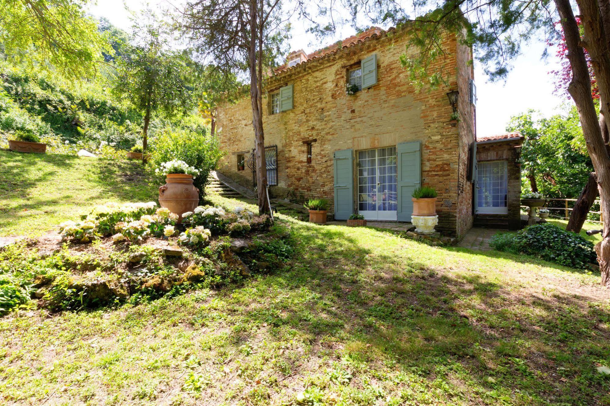B&B La Residenza Del Poeta Montesicuro Exterior foto